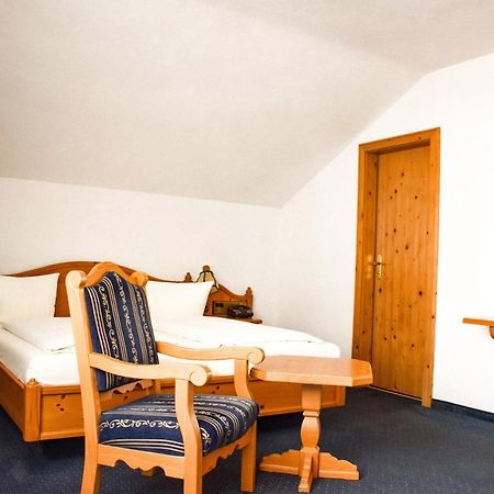 Hotel Bergwiesen - Zimmer Mit Balkon Oder Terasse Lohr Kültér fotó