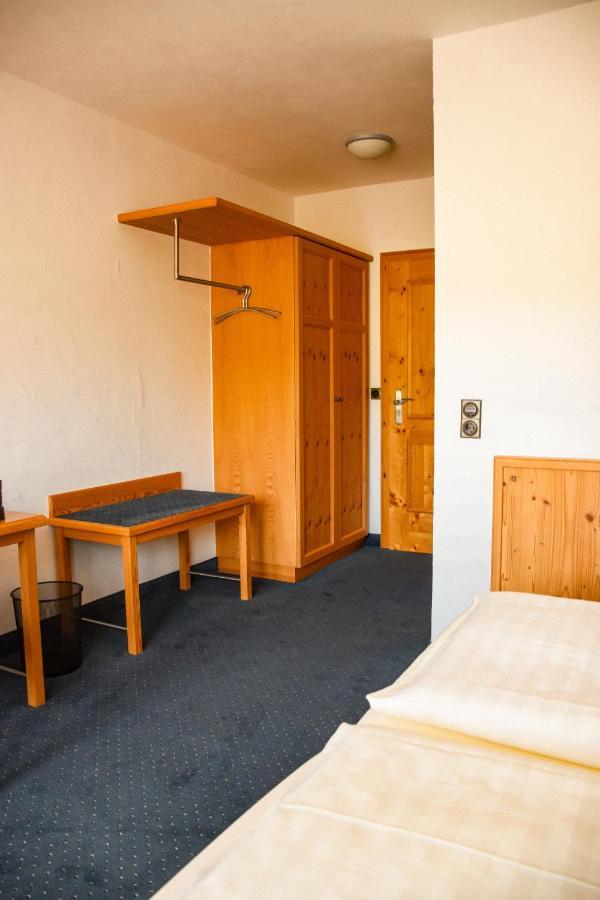 Hotel Bergwiesen - Zimmer Mit Balkon Oder Terasse Lohr Kültér fotó