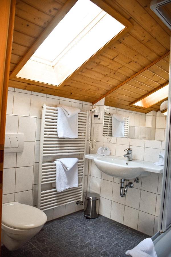 Hotel Bergwiesen - Zimmer Mit Balkon Oder Terasse Lohr Kültér fotó