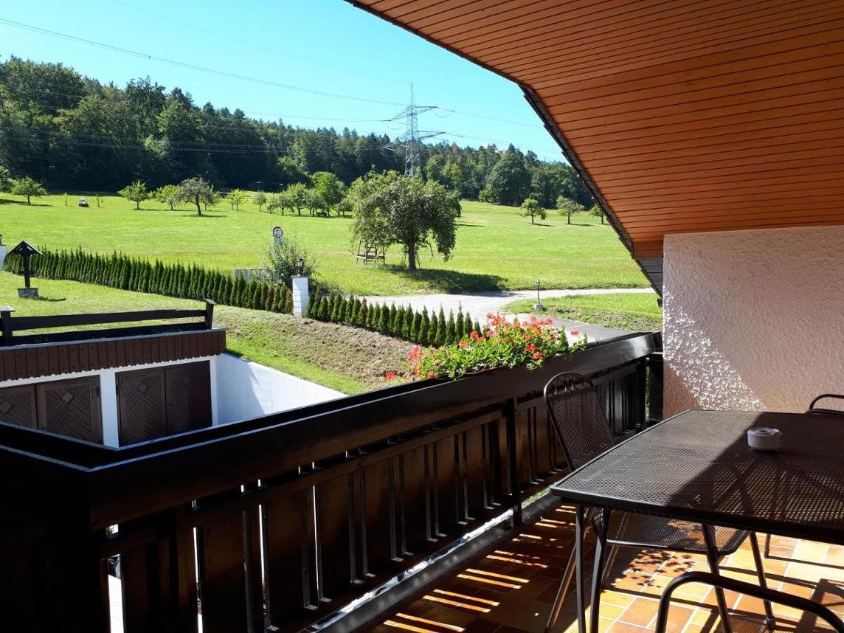 Hotel Bergwiesen - Zimmer Mit Balkon Oder Terasse Lohr Kültér fotó